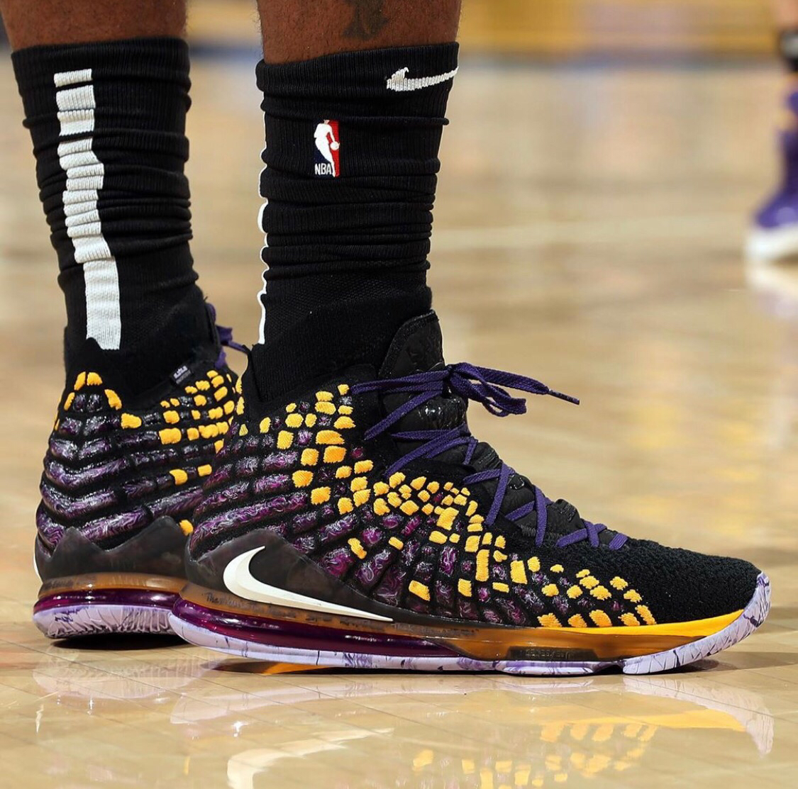 回到战术与 回到战术与