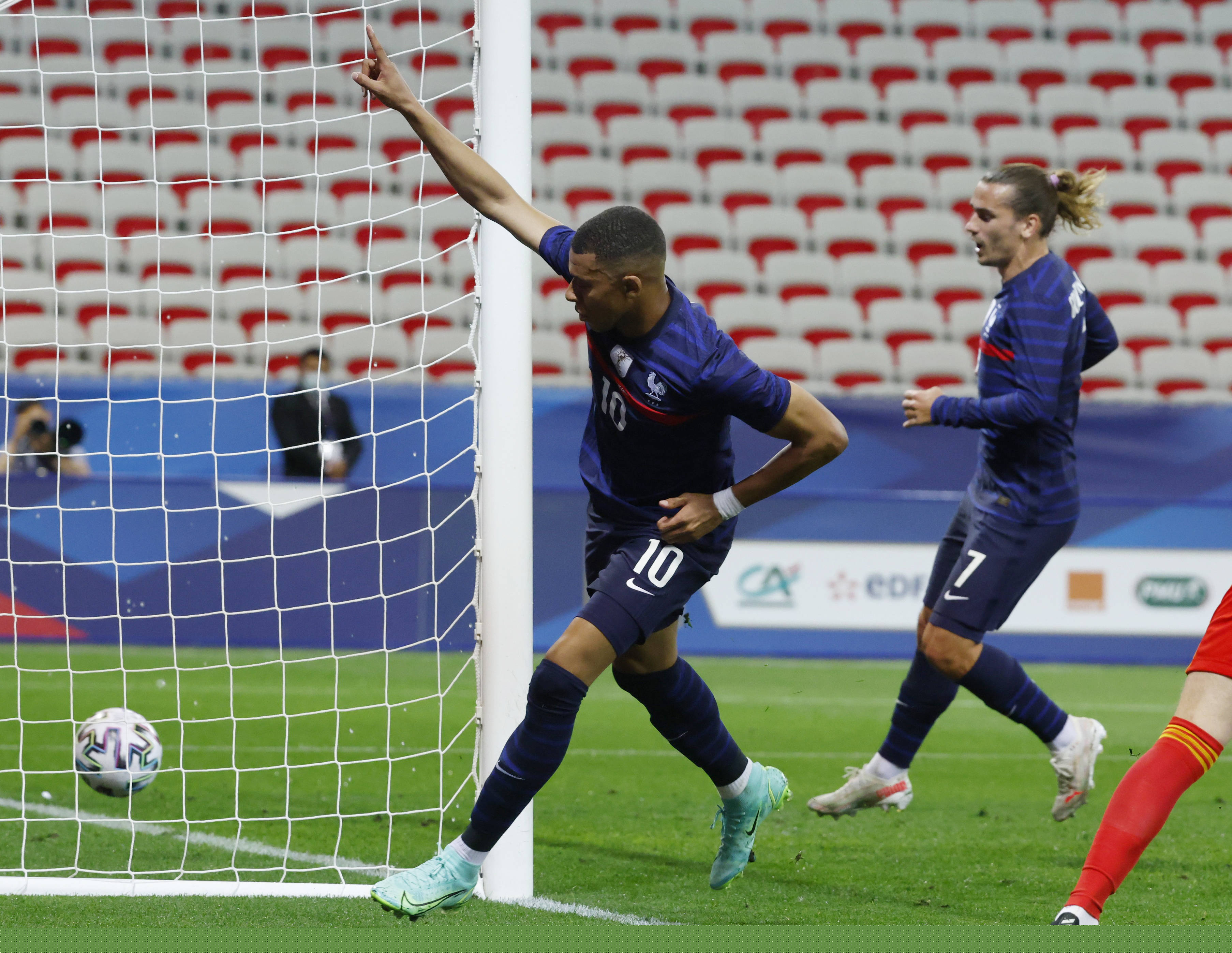 年轻球员节 年轻球员节